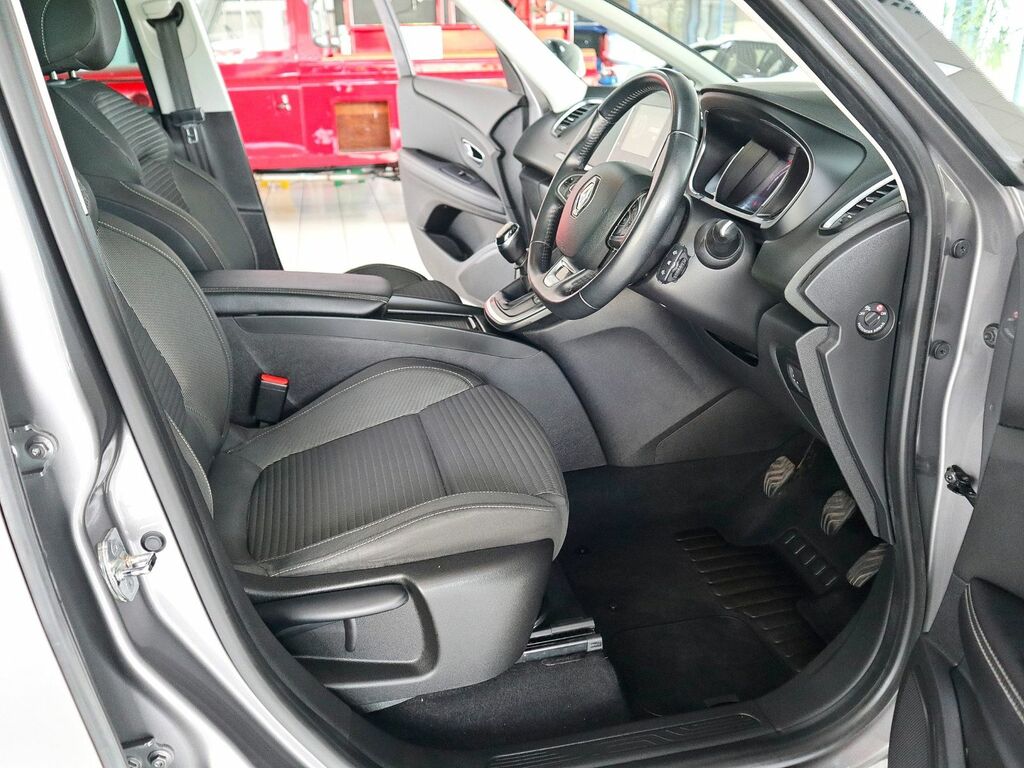Renault Grand Scenic 1.3 Iconic Tce Black #3
