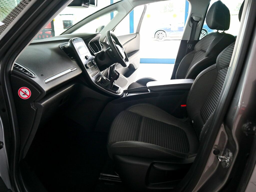 Renault Grand Scenic 1.3 Iconic Tce Black #4
