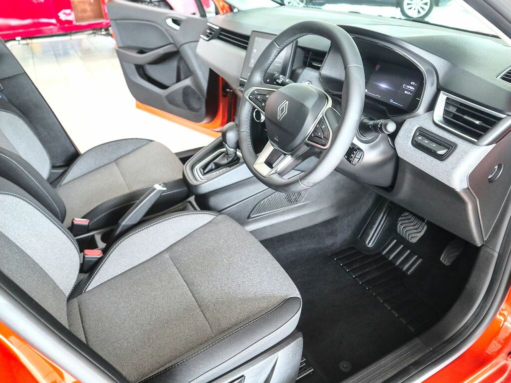 Renault Clio Evolution E-tech WJ25DVW Orange #3