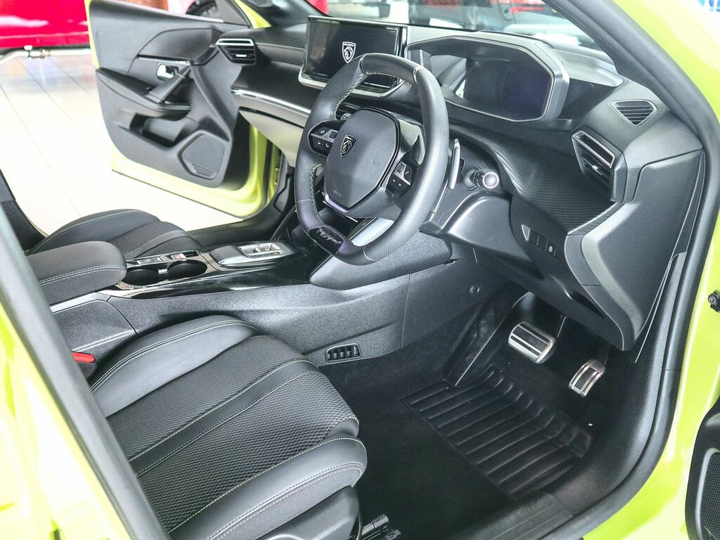 Peugeot 208 1.2 Gt Puretech Mhev E-dsc Yellow #3