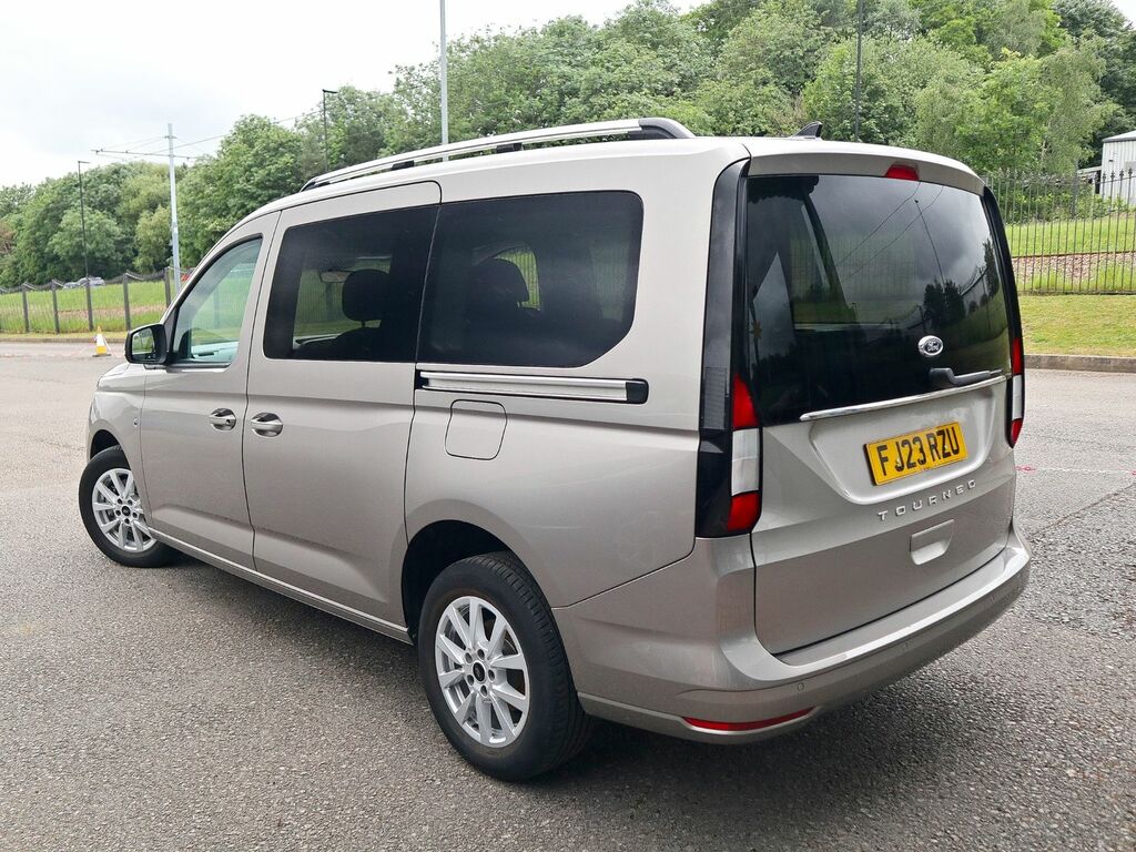 Ford Grand Tourneo Connect 2.0 Titanium Ecoblue Silver #2