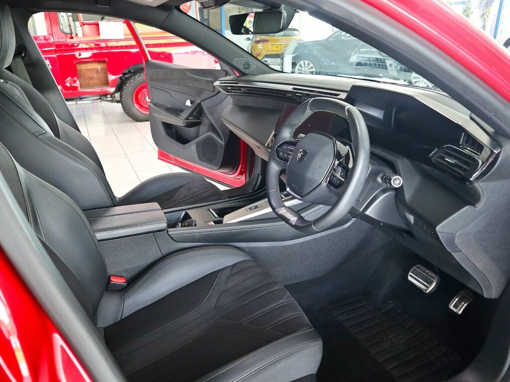 Peugeot 308 SW 1.2 Sw Gt Puretech Red #3