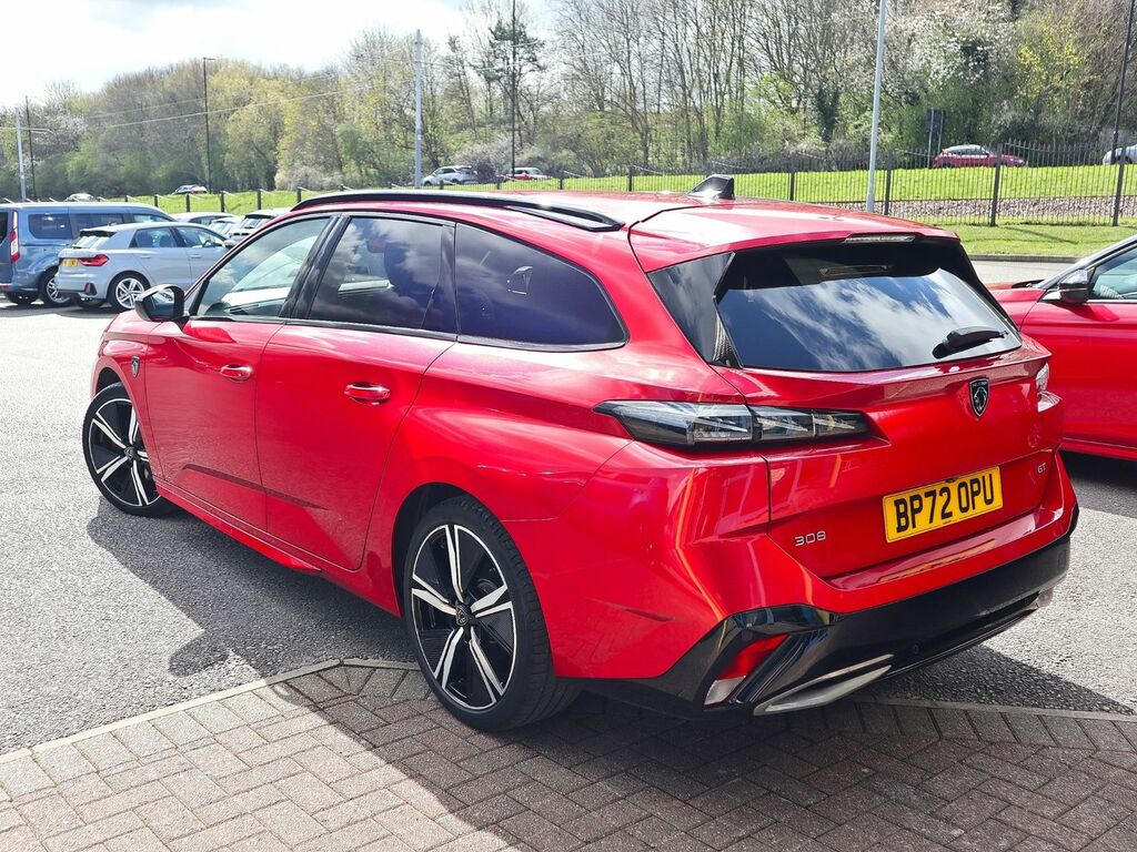 Peugeot 308 SW Sw Gt Puretech Red #2