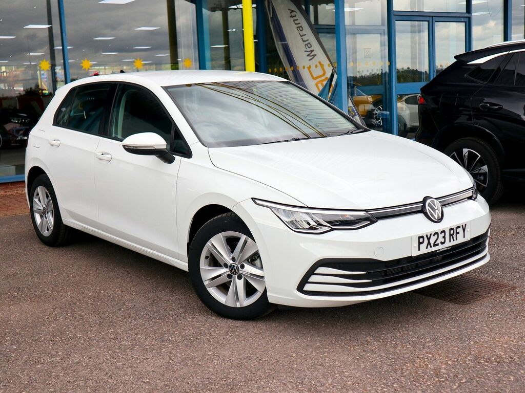 Volkswagen Golf Life Tsi White
