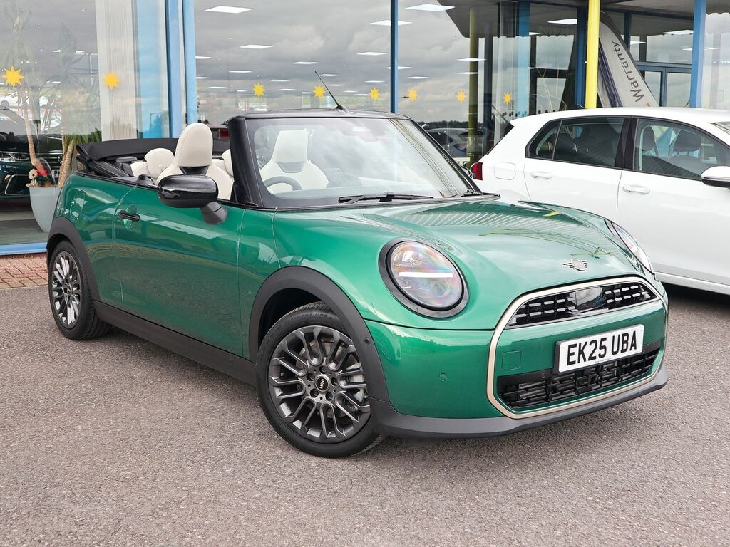 Mini Convertible Cooper C Exclusive Steptronic Green