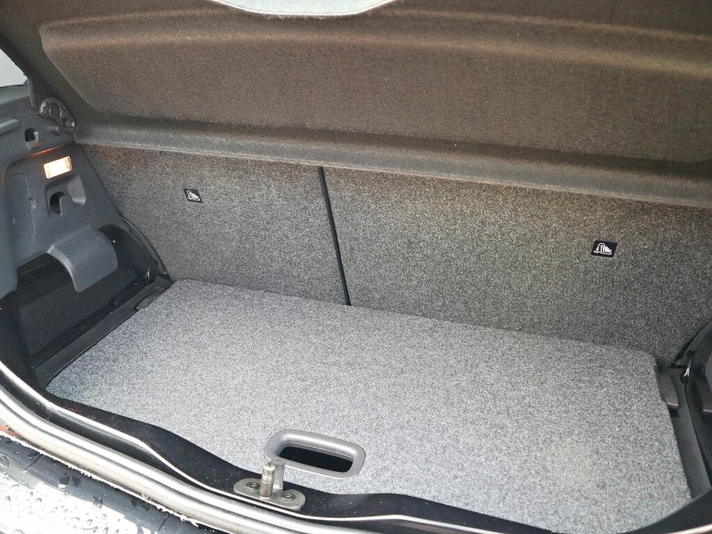 Volkswagen Up High Up Black #6
