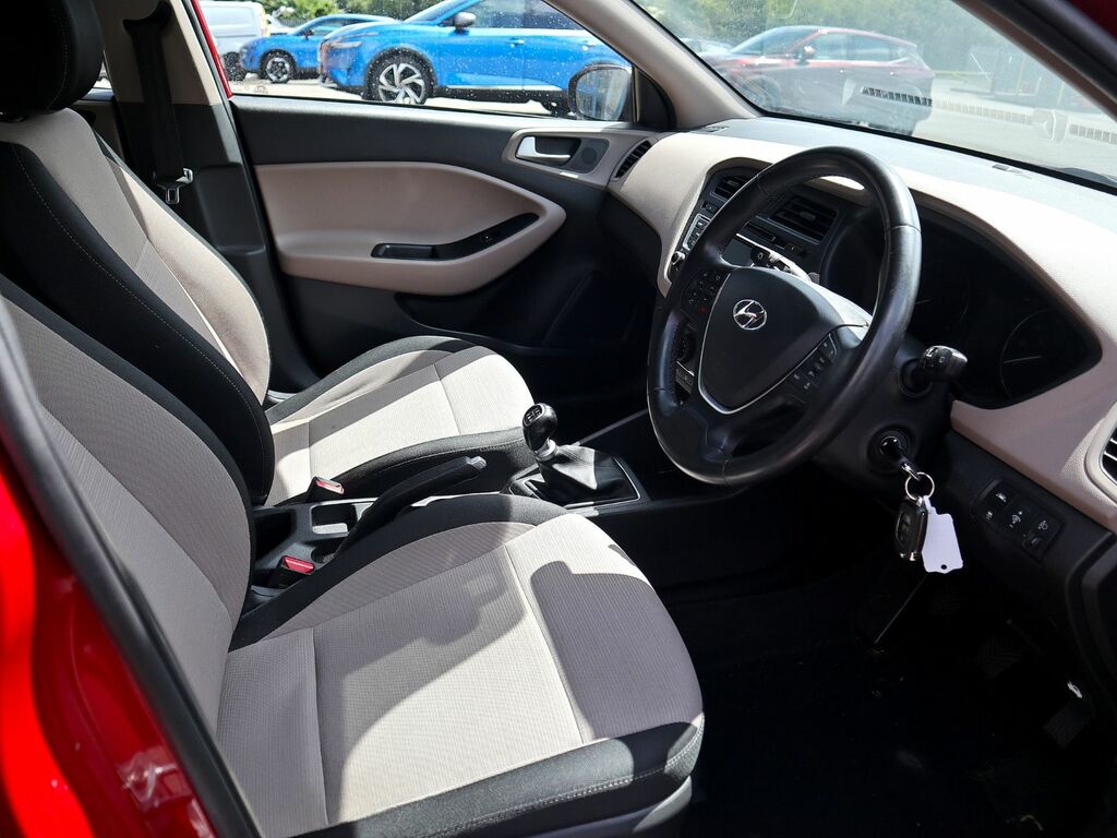 Hyundai I20 Se Blue Drive Mpi Red #3