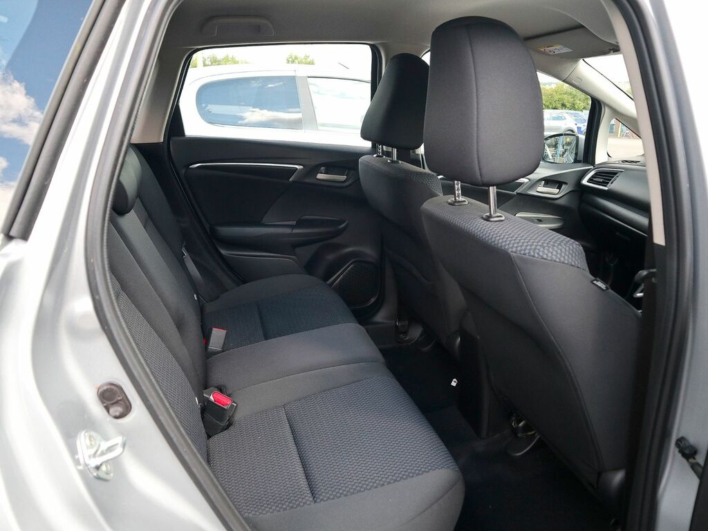 Honda Jazz Se I-vtec Silver #4