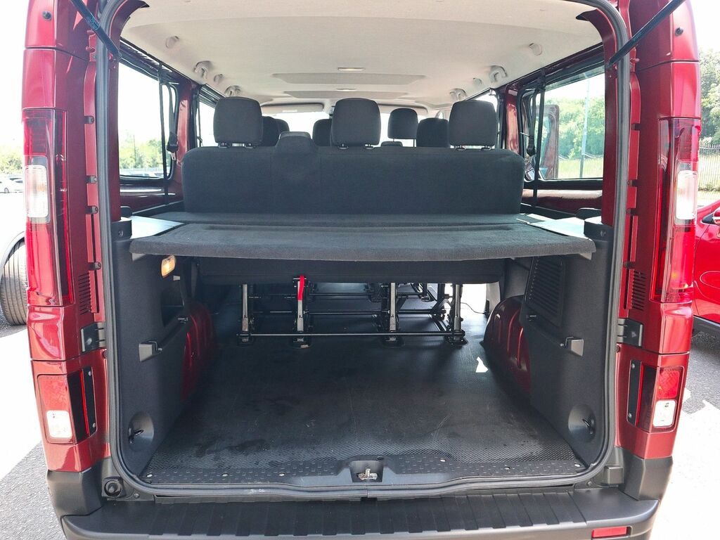 Renault Trafic Advance Minibus Doublecab Ll30 L2 H1 Dci Red #5