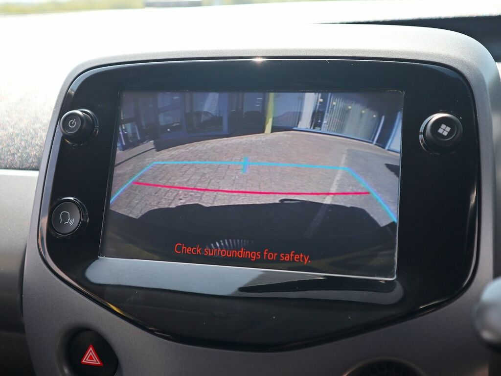 Toyota Aygo X X-trend Vvt-i Silver #6