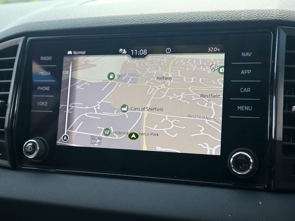 Skoda Karoq Sportline Tsi Act Dsg Orange #6