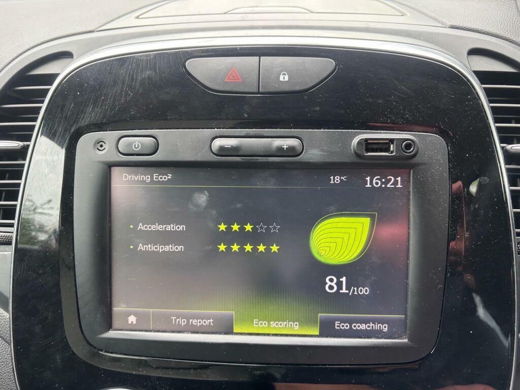 Renault Captur 1.5 Iconic Dci 89 Bhp Red #35