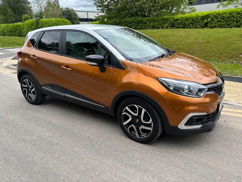 Renault Captur 1.5 Iconic Dci 89 Bhp Red #15