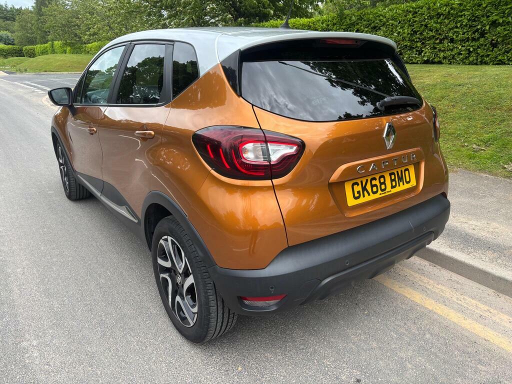 Renault Captur 1.5 Iconic Dci 89 Bhp Red #7