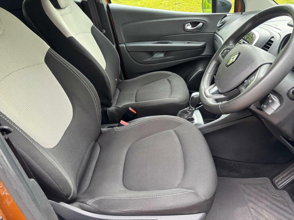 Renault Captur 1.5 Iconic Dci 89 Bhp Red #17