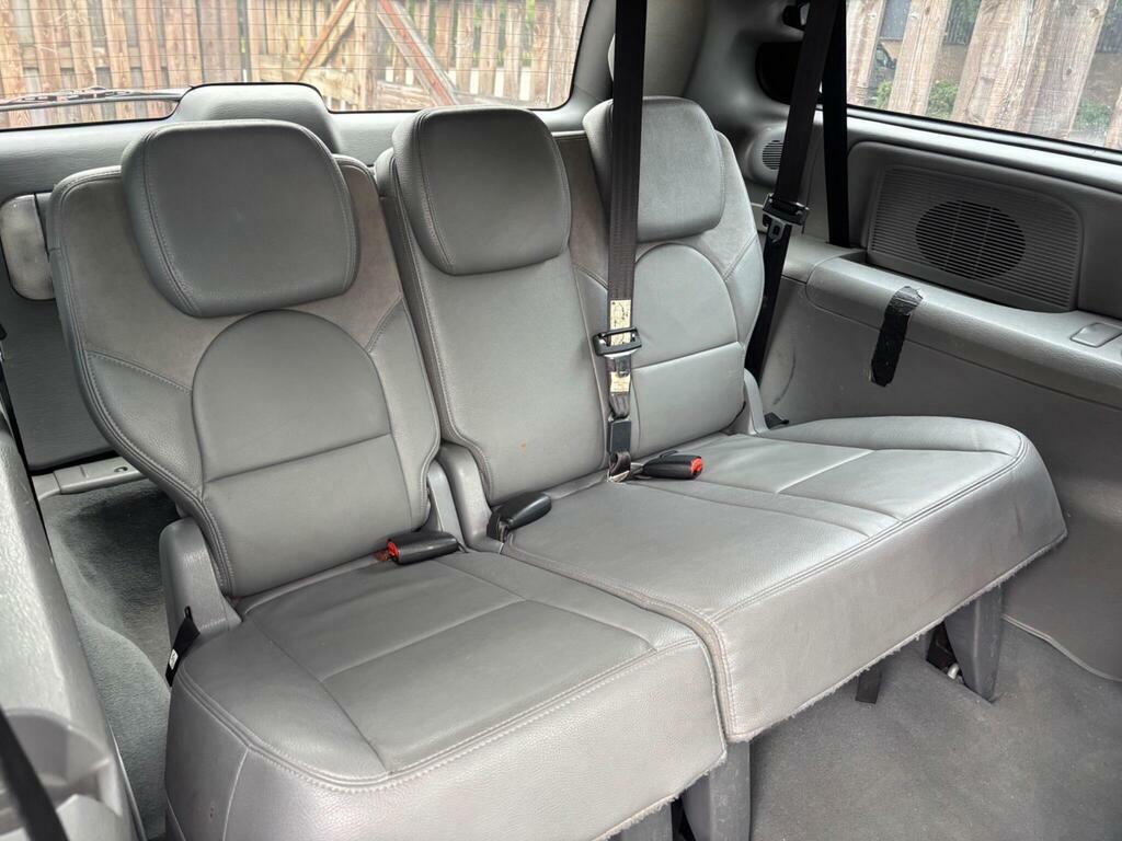 Chrysler Grand Voyager 2.8 Crd Limited Black #26