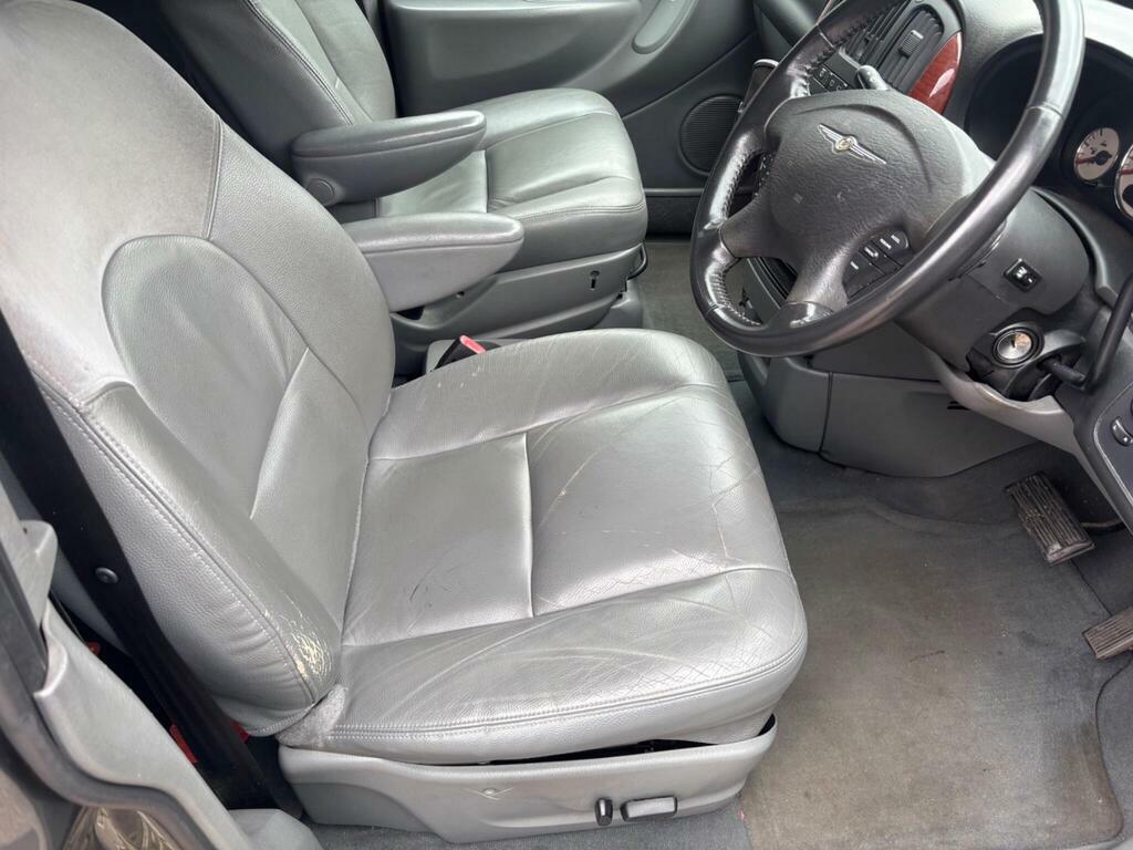 Chrysler Grand Voyager 2.8 Crd Limited Black #20