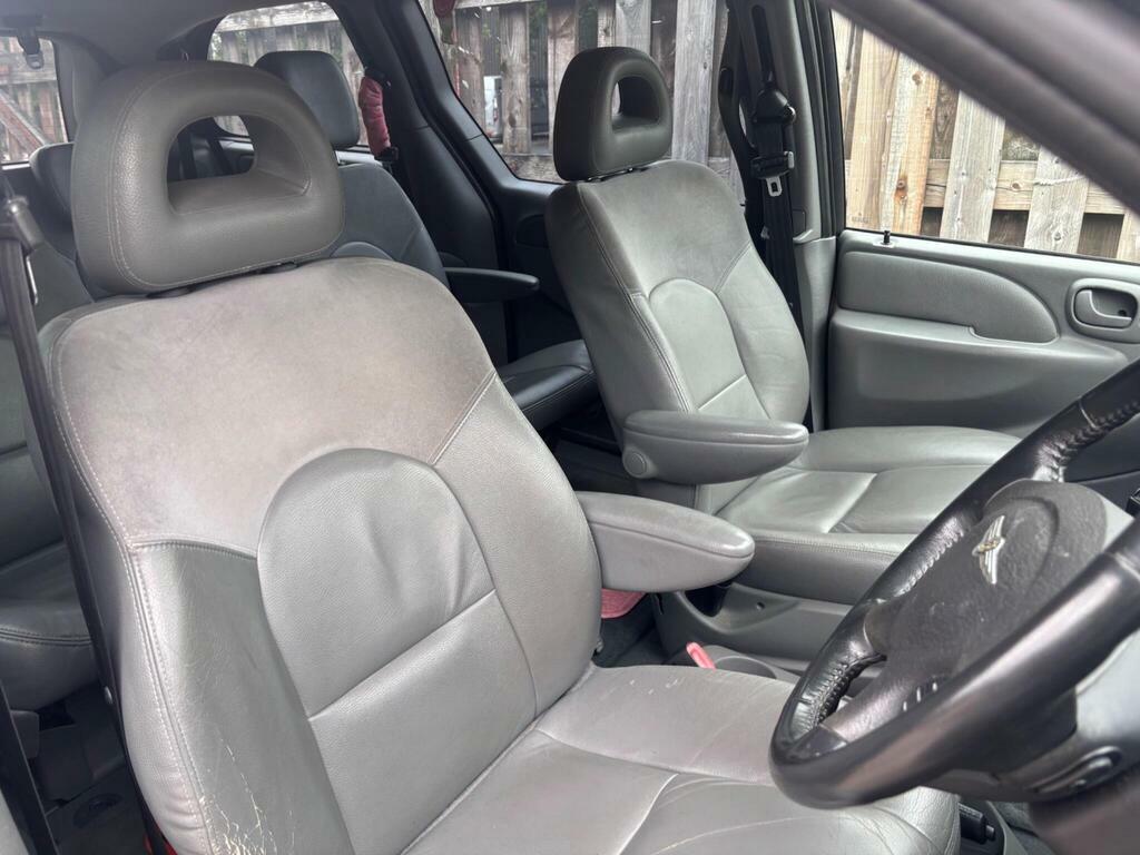 Chrysler Grand Voyager 2.8 Crd Limited Black #23