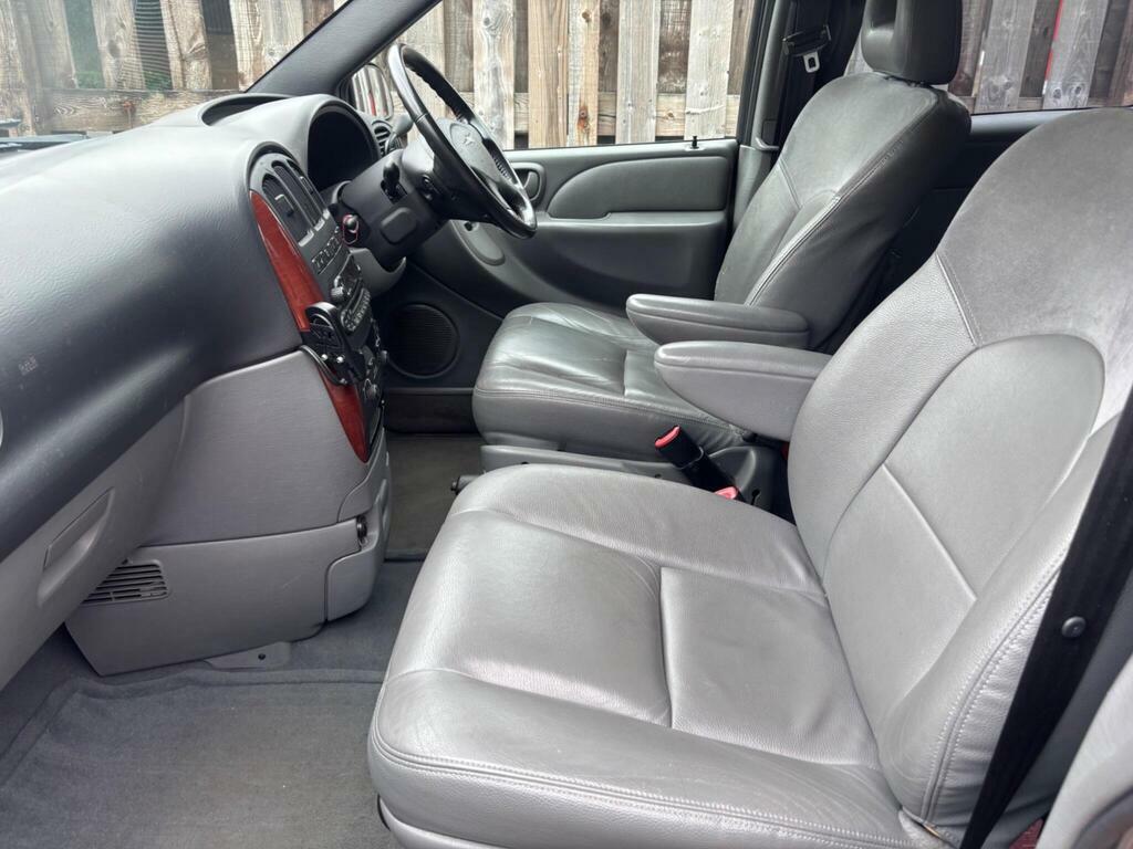 Chrysler Grand Voyager 2.8 Crd Limited Black #28
