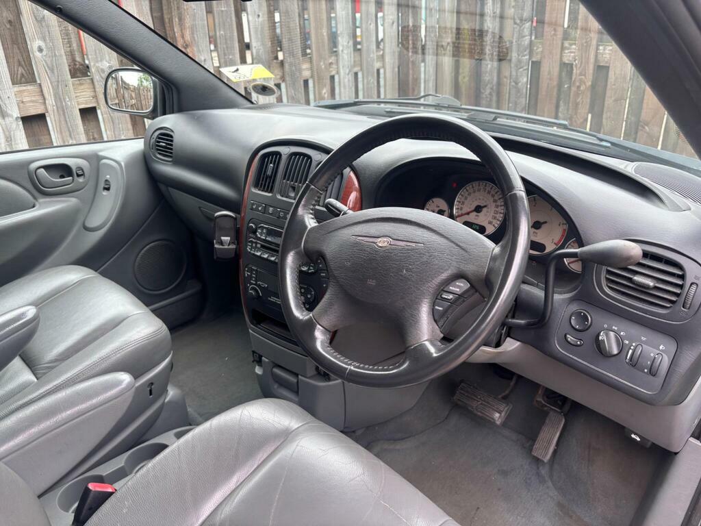 Chrysler Grand Voyager 2.8 Crd Limited Black #40