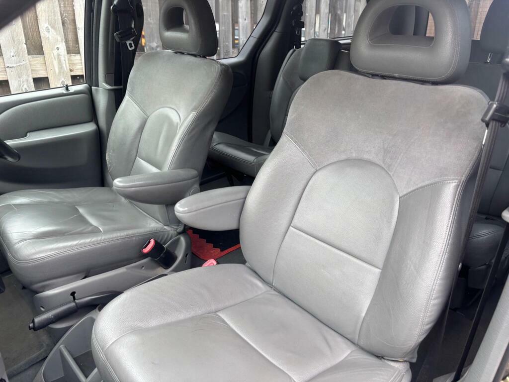 Chrysler Grand Voyager 2.8 Crd Limited Black #29