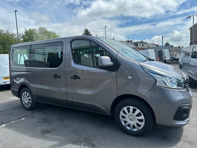 Renault Trafic 1.6 Dci 27 Sport EJ68XOZ Grey #6