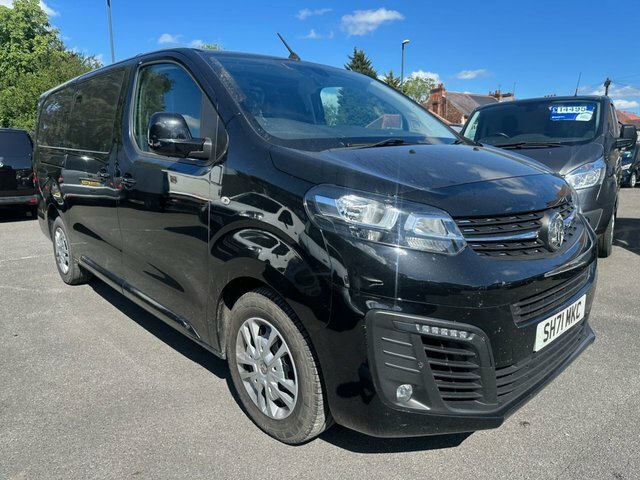 Vauxhall Vivaro 2.0 Turbo D 3100 SH71MKC Black #2