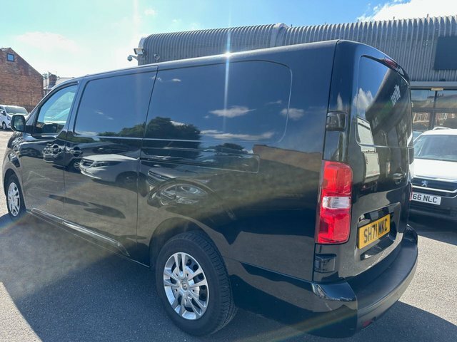 Vauxhall Vivaro 2.0 Turbo D 3100 SH71MKC Black #3