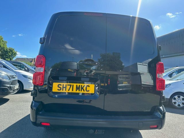 Vauxhall Vivaro 2.0 Turbo D 3100 SH71MKC Black #4