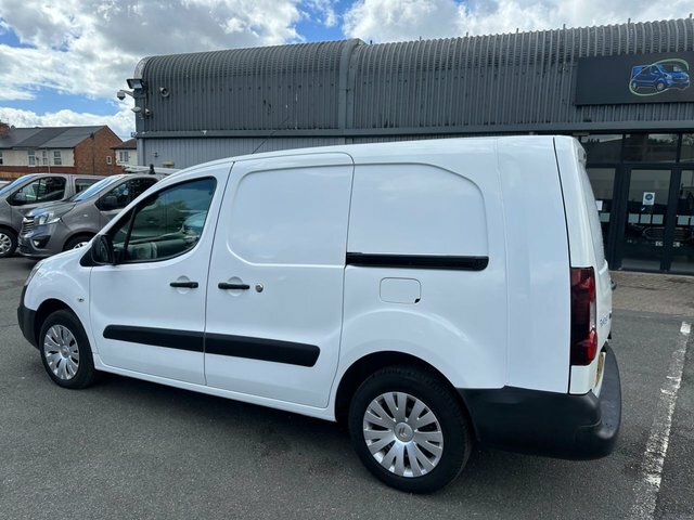 Citroen Berlingo 1.6 Bluehdi 750 LX MV18YLX White #3