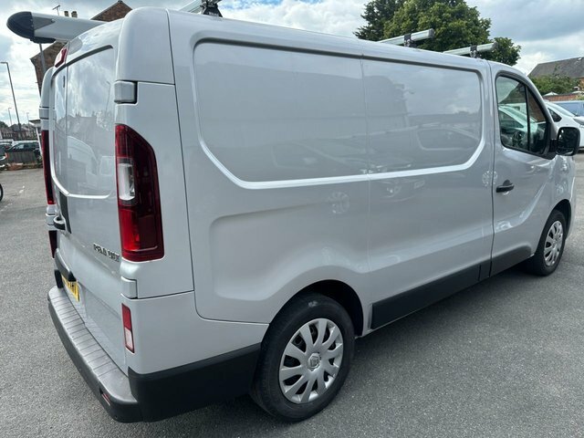 Renault Trafic 1.6 Dci Energy 27 BK65AWV Silver #5