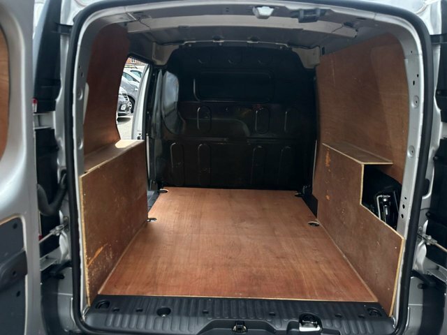 Renault Kangoo  White #23
