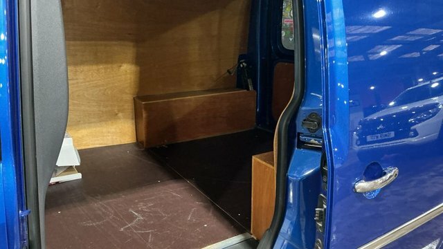 Volkswagen Caddy Panel Van Blue #10