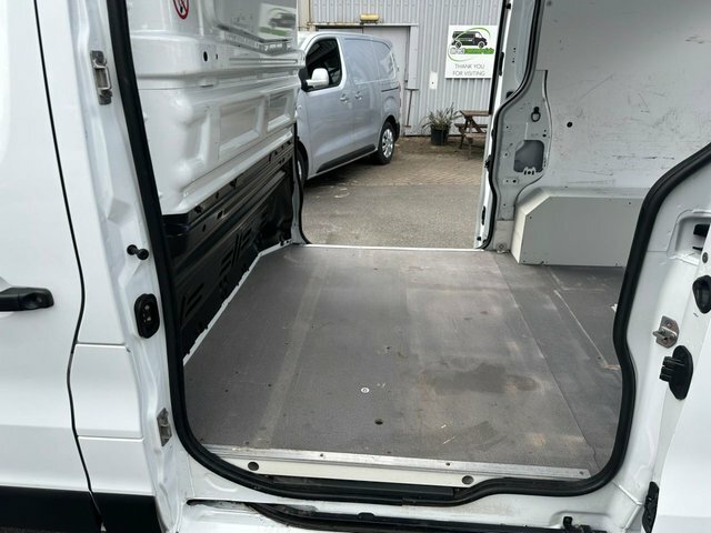 Vauxhall Vivaro   #23