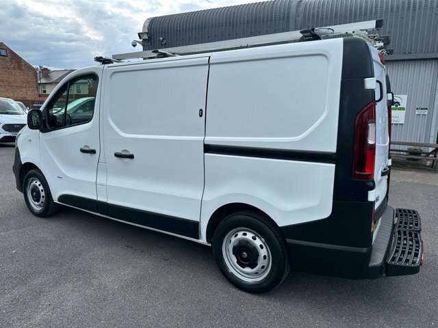 Vauxhall Vivaro   #34