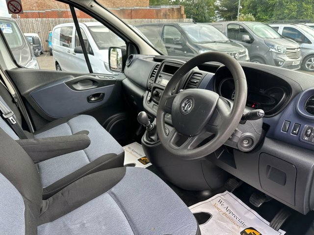 Vauxhall Vivaro   #14