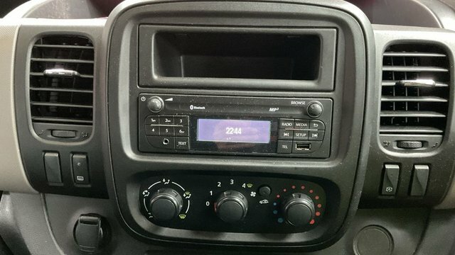 Renault Trafic 1.6 Dci Energy 29 Business Panel Van M White #8