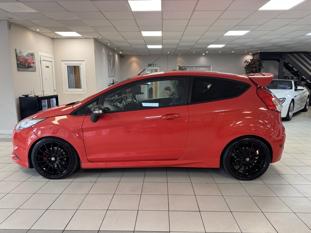 Ford Fiesta 1.6 St-3 Orange