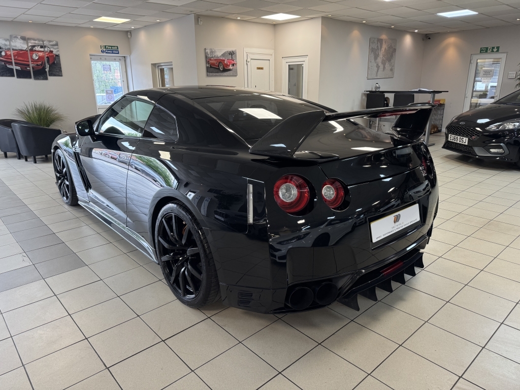 Nissan GT-R 3.8 Premium Edition Black #2