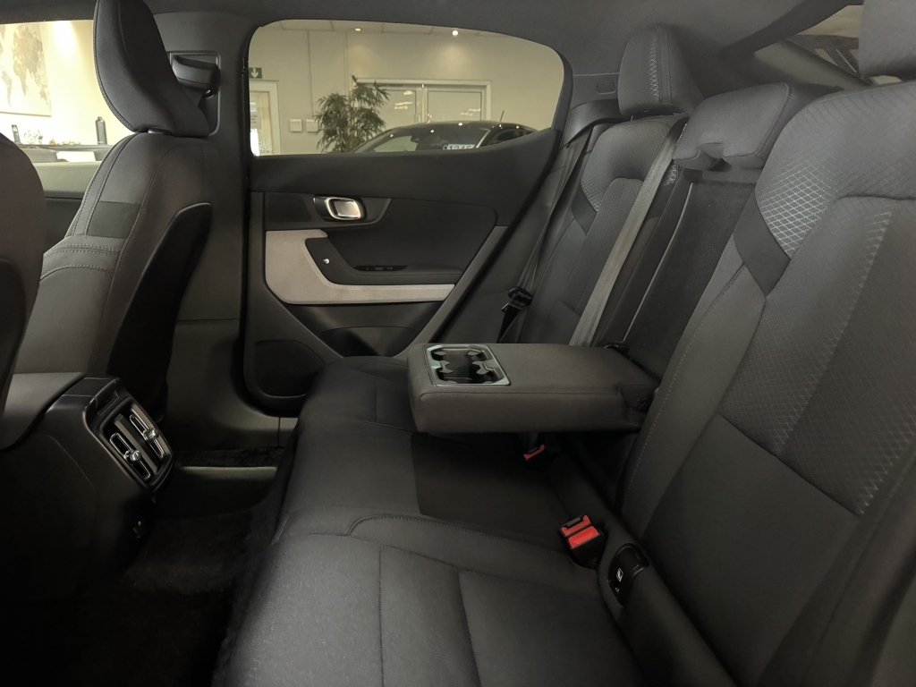 Polestar 2 170Kw 69Kwh Standard Range Sm Plus Silver #18