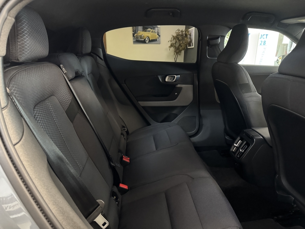 Polestar 2 170Kw 69Kwh Standard Range Sm Plus Silver #19