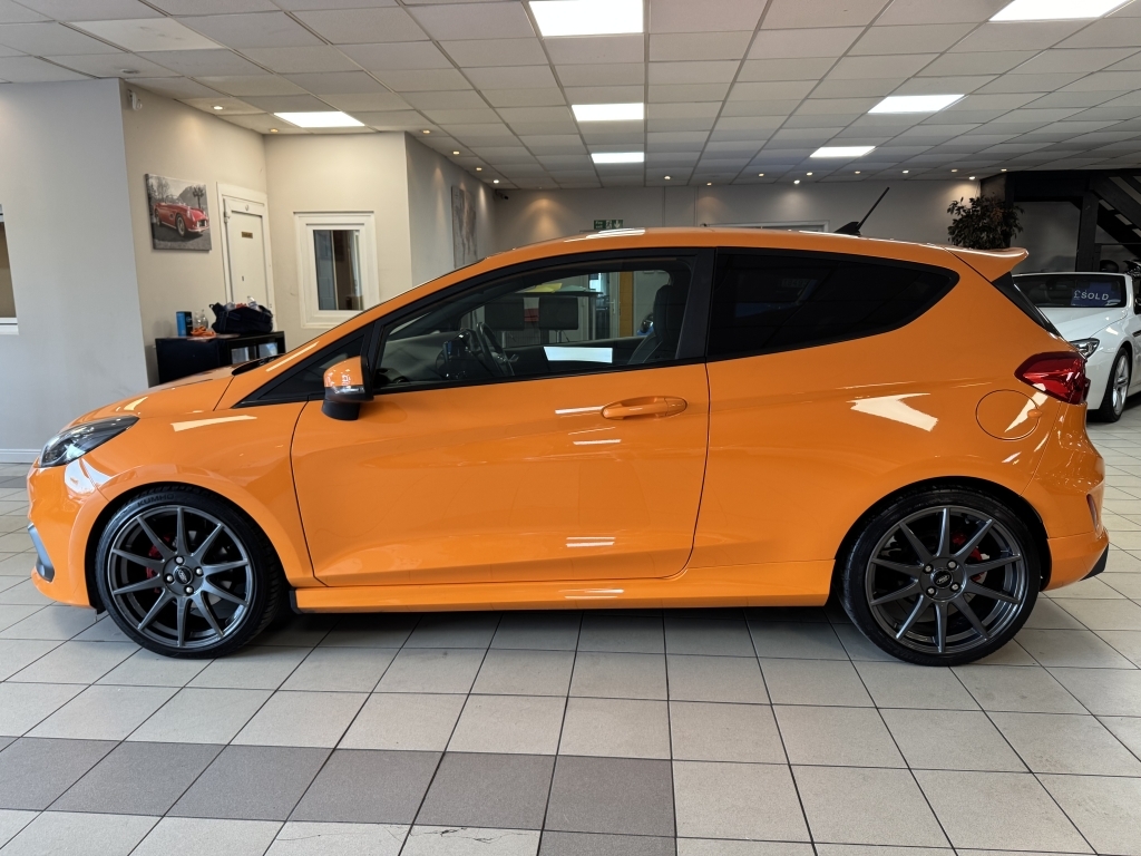 Ford Fiesta 1.0 Ecoboost 125 Titanium X Grey #1