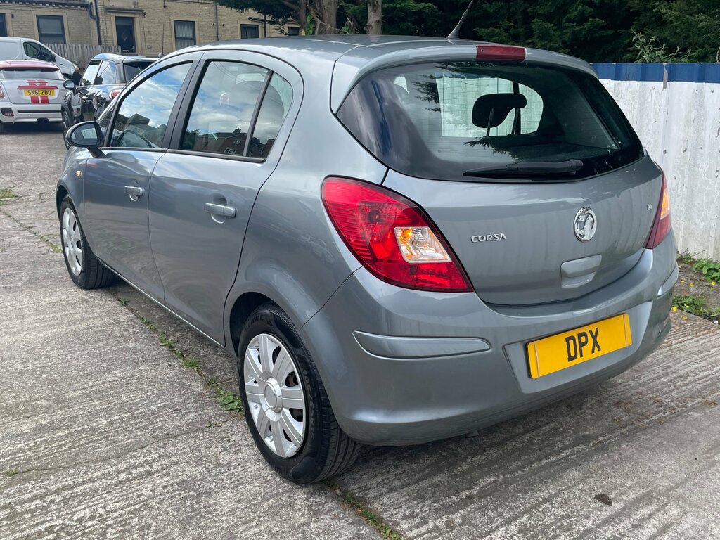 Vauxhall Corsa For Sale 1.4 16V Exclusiv Hatchback Aut VK12UMU Silver #5