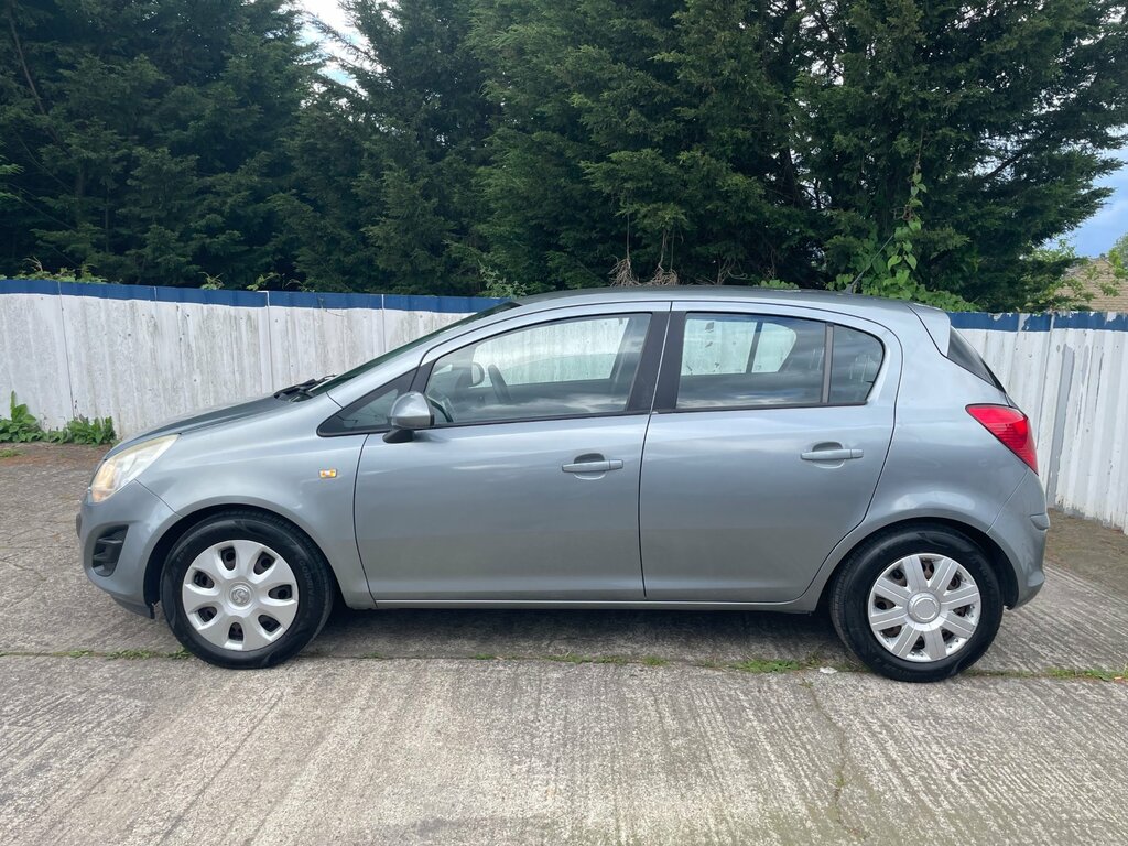Vauxhall Corsa For Sale 1.4 16V Exclusiv Hatchback Aut VK12UMU Silver #6