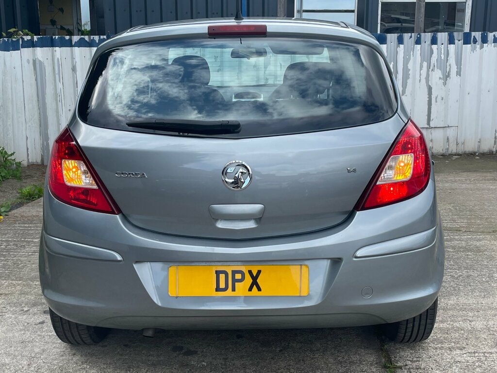 Vauxhall Corsa For Sale 1.4 16V Exclusiv Hatchback Aut VK12UMU Silver #4