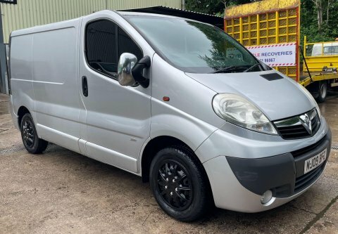 Vauxhall Vivaro 2.0 Cdti Sportive MJ09BFZ Silver #4