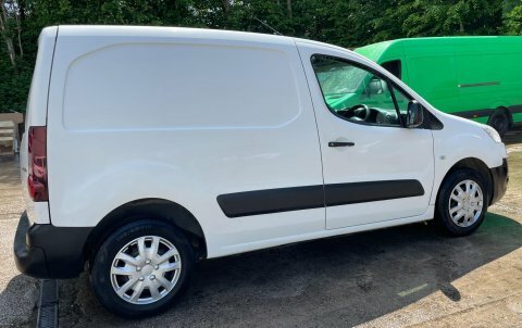 Peugeot Partner 1.6 Hdi 850 White #6