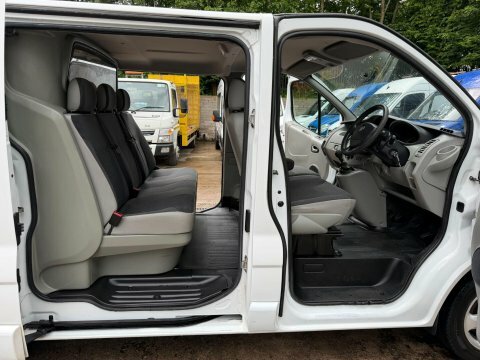 Vauxhall Vivaro 2.0 Low Miles Silver #42
