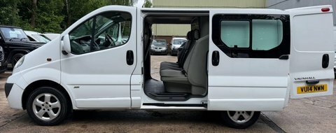Vauxhall Vivaro 2.0 Low Miles Silver #10