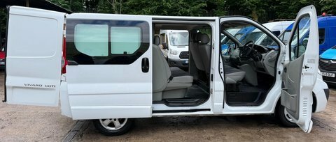 Vauxhall Vivaro 2.0 Low Miles Silver #15